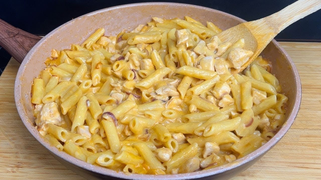 So easy you won’t believe how delicious it is! The perfect creamy pasta recipe