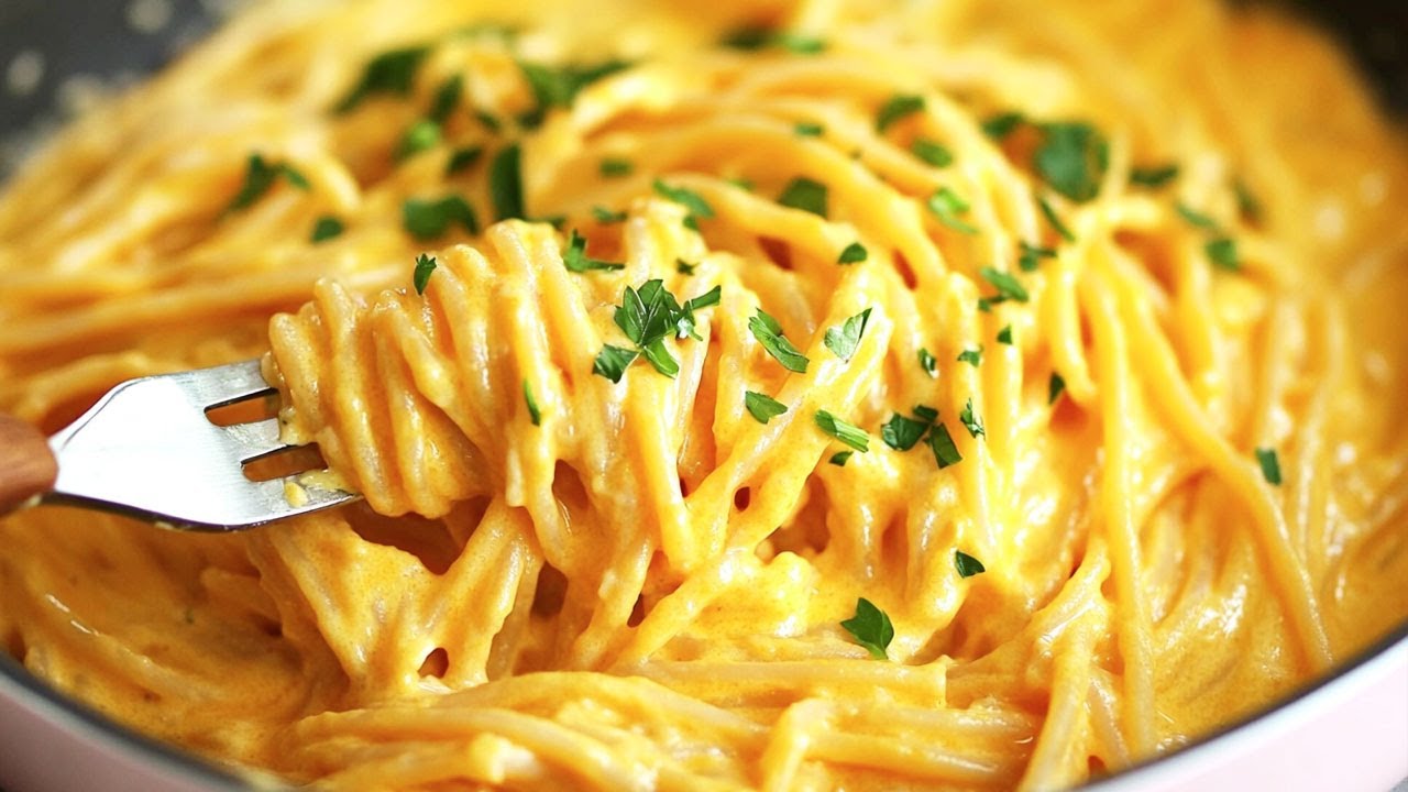 So easy you won’t believe how delicious it is! The perfect creamy pasta recipe